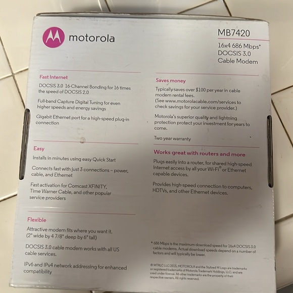 New Open box Motorola 16x4 686 Mbps Cable Modem MB7420 High-Speed Internet Modem - Picture 3 of 4